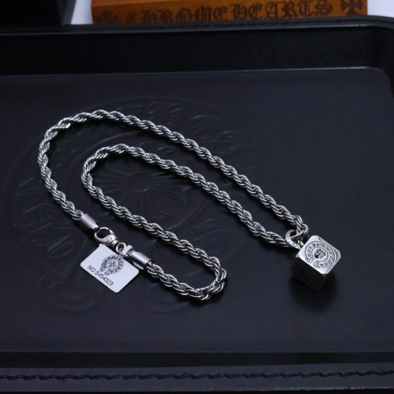 Fashionable Chrome Hearts Necklaces 239196