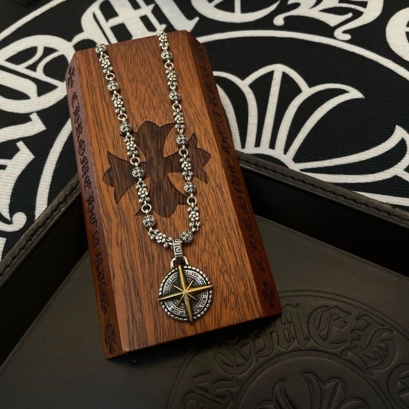 Lightweight Chrome Hearts Necklaces 239200