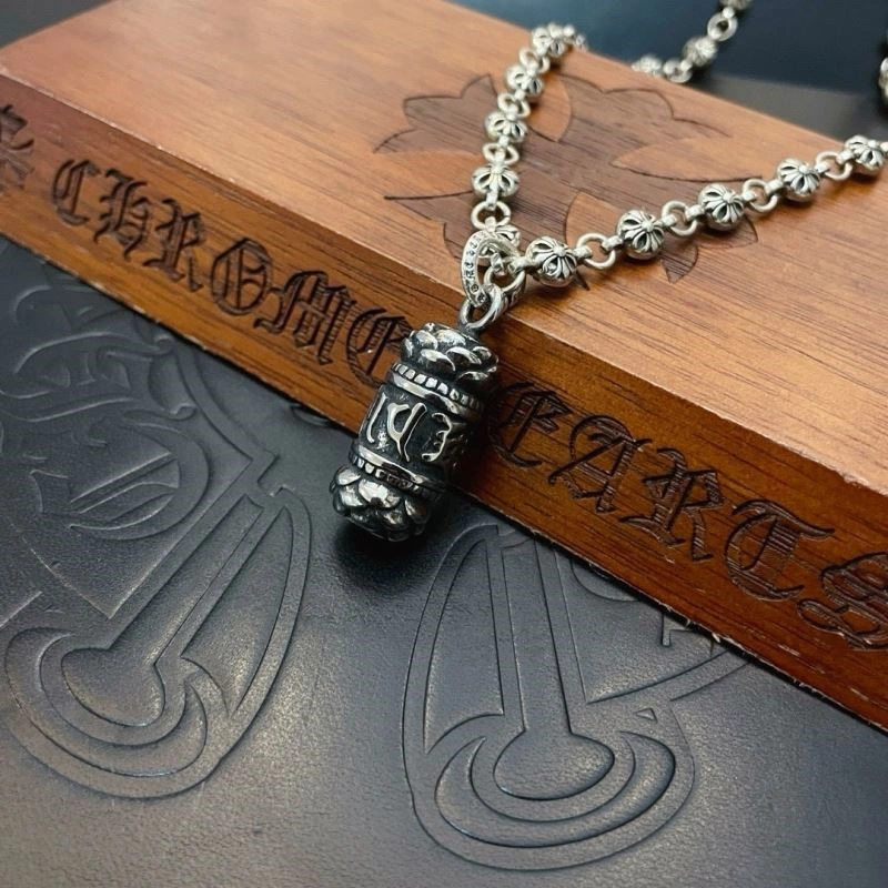 Modern Chrome Hearts Necklaces 239209