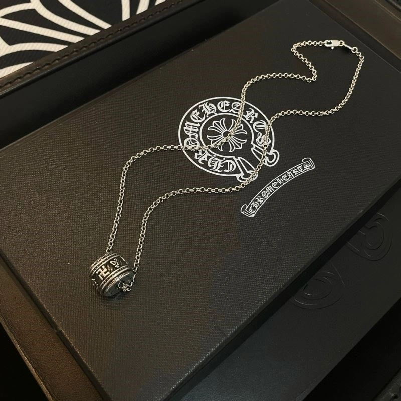 Chrome Hearts Necklaces Stylish 239183