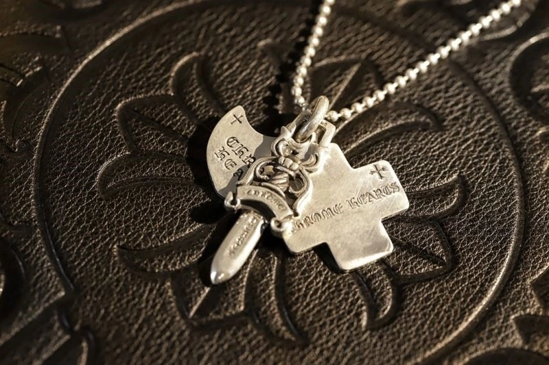 Cozy Chrome Hearts Necklaces 238774