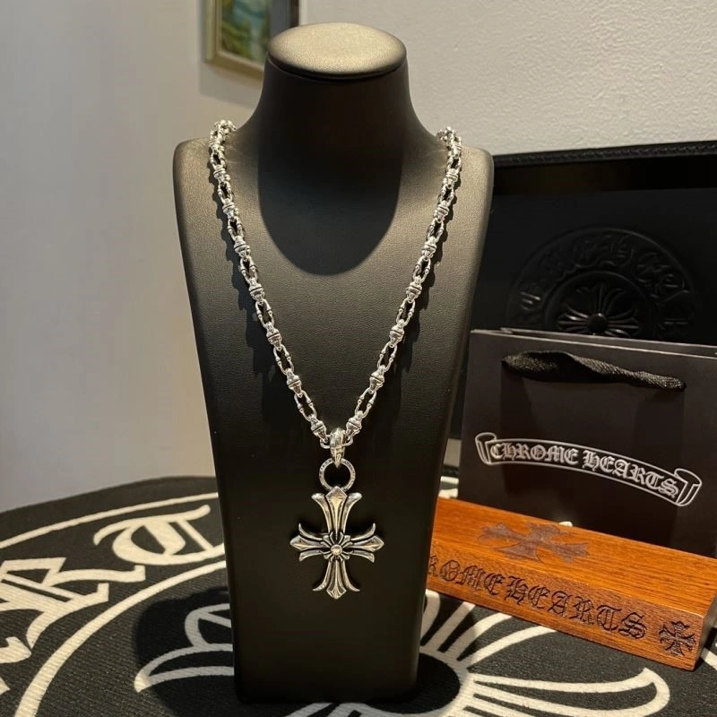Compact Chrome Hearts Necklaces 238761