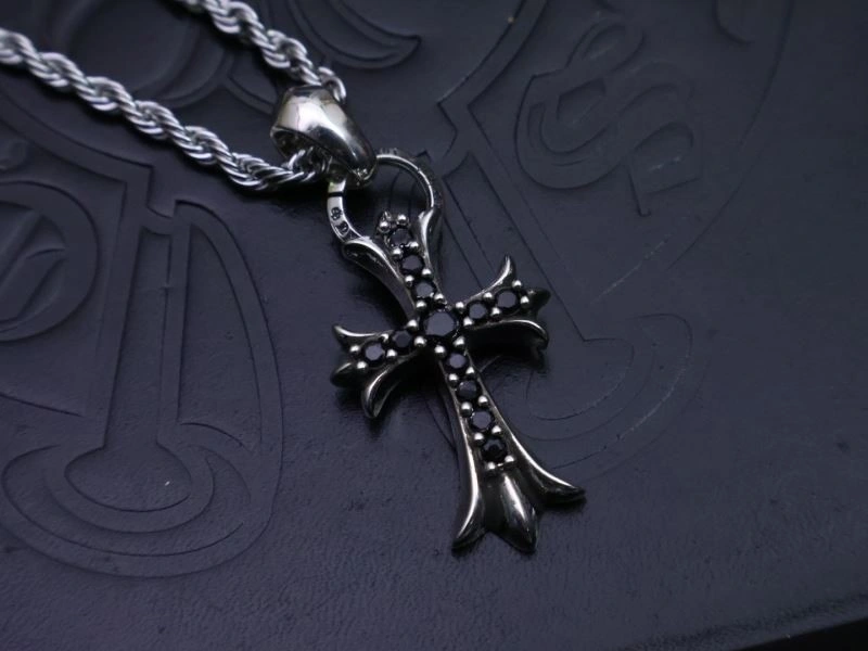 Compact Chrome Hearts Necklaces 238736