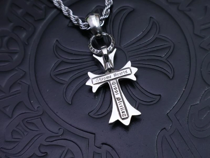 Compact Chrome Hearts Necklaces 238736