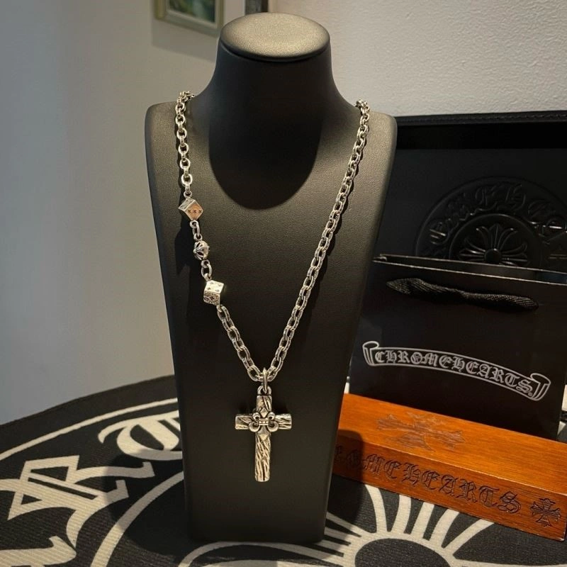 Elegant Chrome Hearts Necklaces 238657