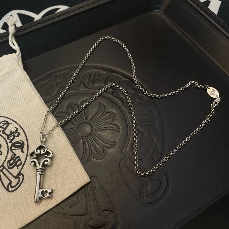 Sleek Chrome Hearts Necklaces 238660