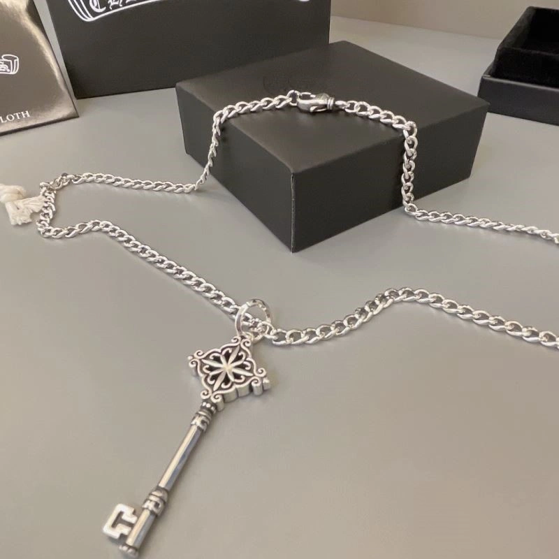 WellDesigned Chrome Hearts Necklaces 238661