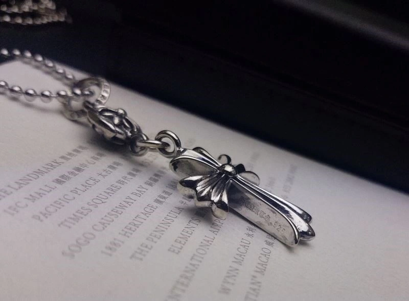 Unisex Chrome Hearts Necklaces 238640