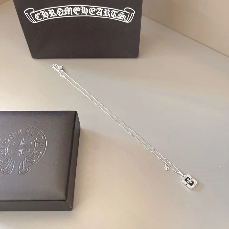 Chrome Hearts Necklaces Stylish 238599