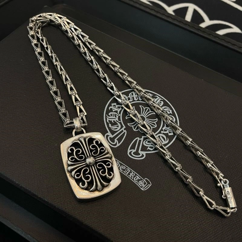 Effortless Chrome Hearts Necklaces 238571