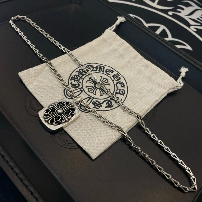 Effortless Chrome Hearts Necklaces 238571