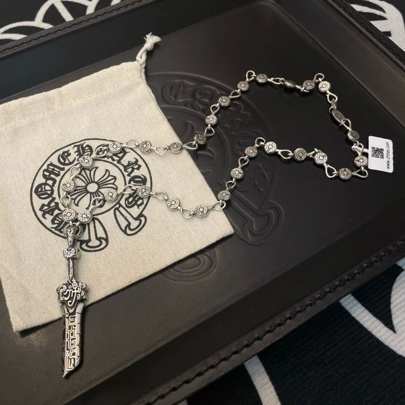 Compact Chrome Hearts Necklaces 238554