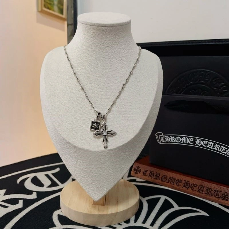 UrbanStyle Chrome Hearts Necklaces 238477