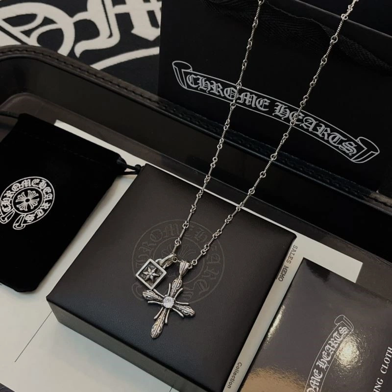 UrbanStyle Chrome Hearts Necklaces 238477