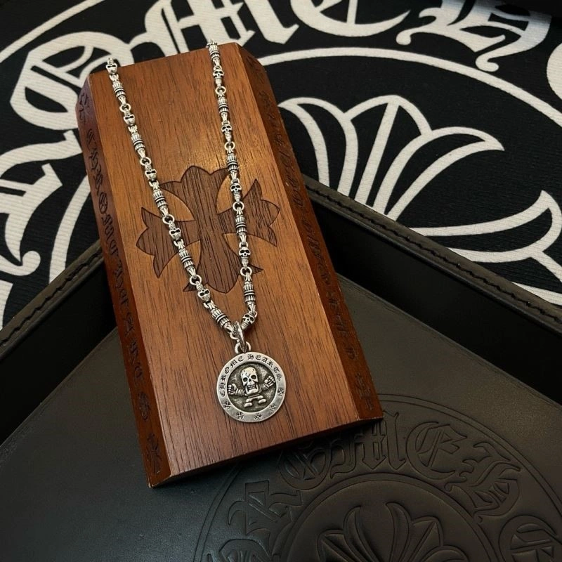 Vibrant Chrome Hearts Necklaces 238472