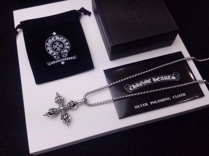 Classic Chrome Hearts Necklaces 238040