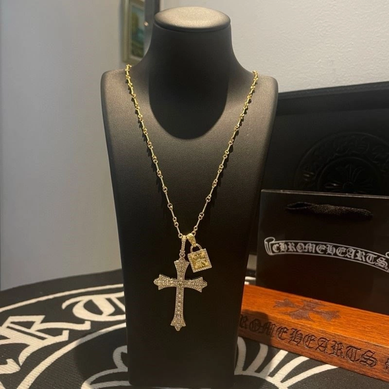Bold Chrome Hearts Necklaces 237969