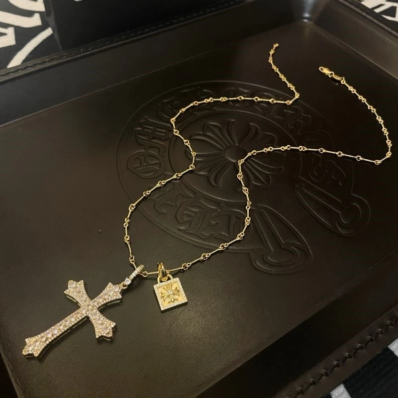 Bold Chrome Hearts Necklaces 237969