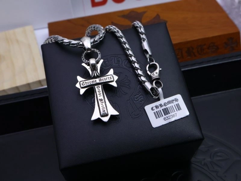 Sophisticated Chrome Hearts Necklaces 237926