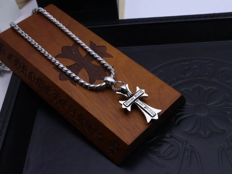 Sophisticated Chrome Hearts Necklaces 237926