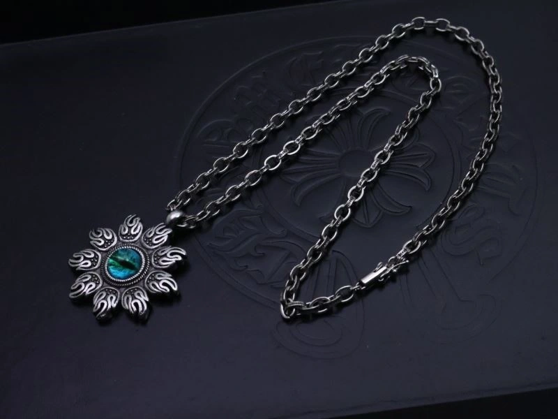 Thermal Chrome Hearts Necklaces 237939