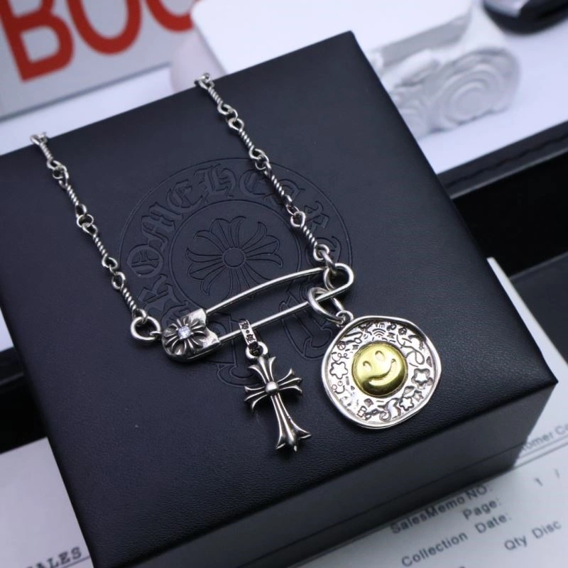 Bold Chrome Hearts Necklaces 237942