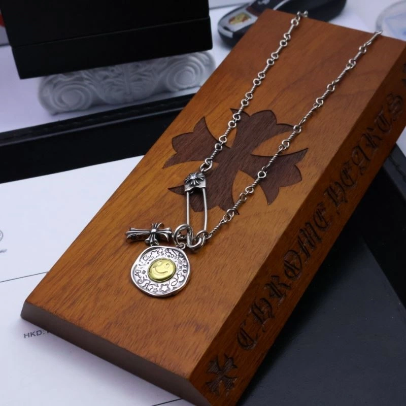 Bold Chrome Hearts Necklaces 237942