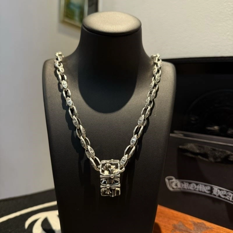 Breathable Chrome Hearts Necklaces 237902