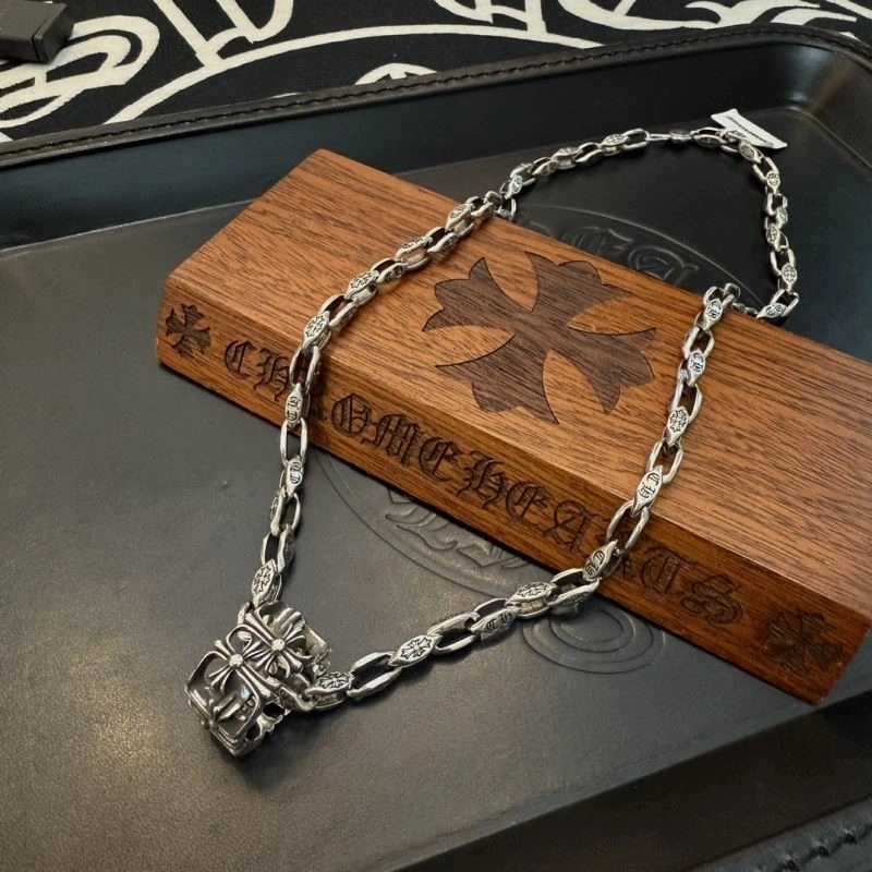 Breathable Chrome Hearts Necklaces 237902