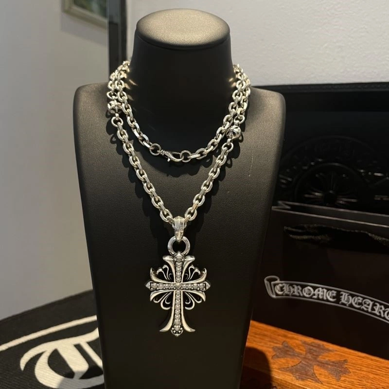 Cozy Chrome Hearts Necklaces 237842