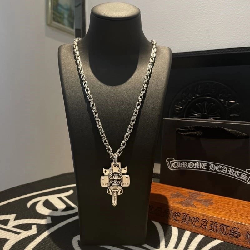 Breathable Chrome Hearts Necklaces 237836