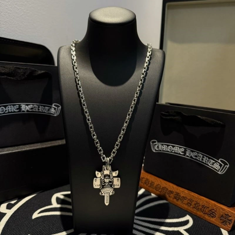 Breathable Chrome Hearts Necklaces 237836