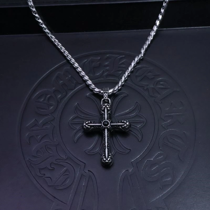 Vibrant Chrome Hearts Necklaces 237815