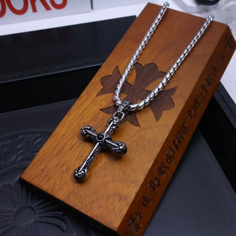 Vibrant Chrome Hearts Necklaces 237815