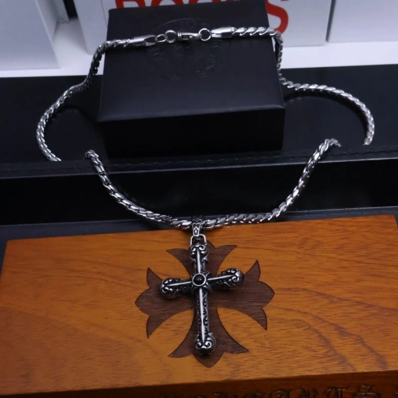 Vibrant Chrome Hearts Necklaces 237815