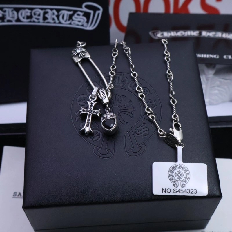 Thermal Chrome Hearts Necklaces 237761