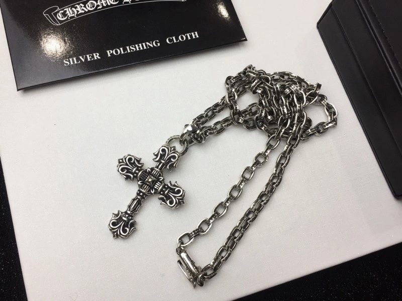 Bold Chrome Hearts Necklaces 237703