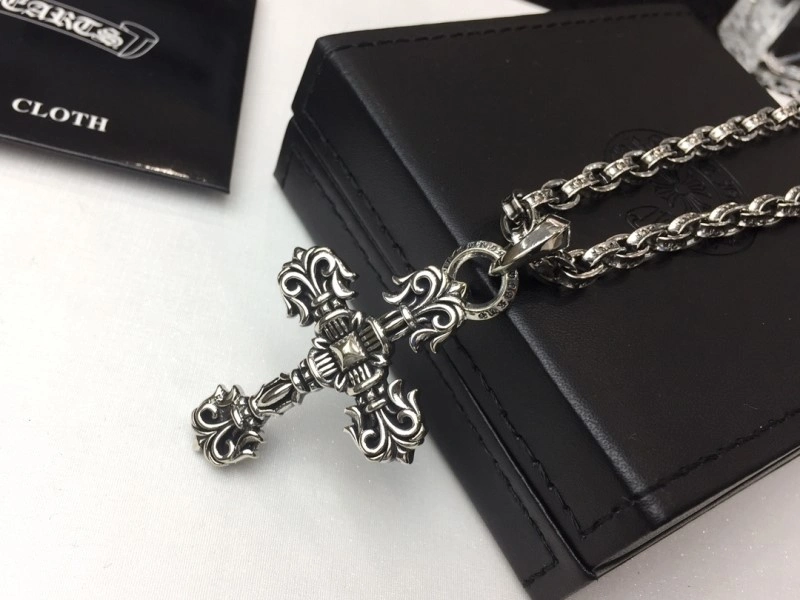 Bold Chrome Hearts Necklaces 237703