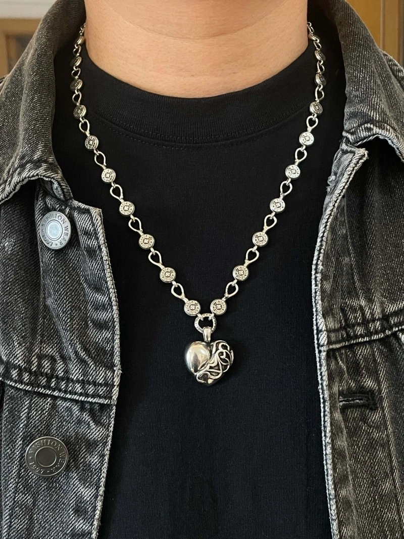 Seasonal Chrome Hearts Necklaces 237660