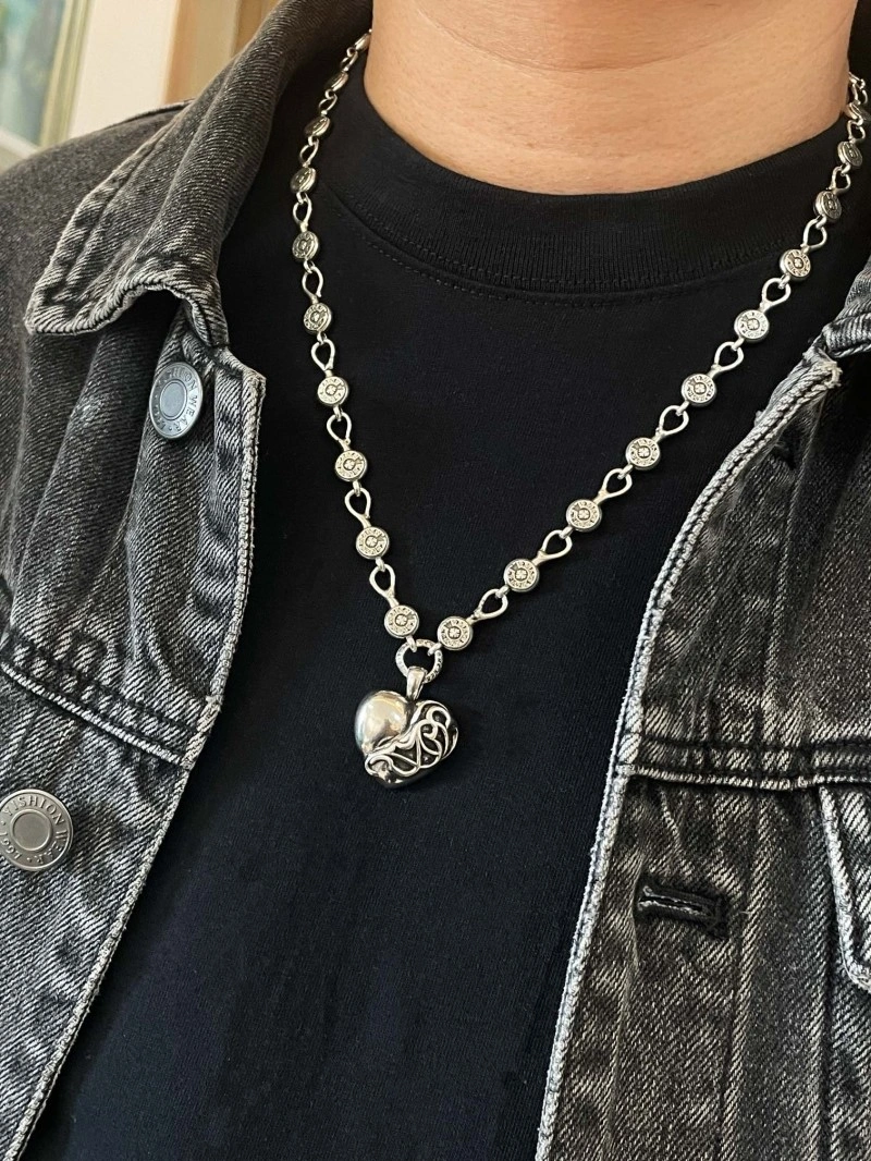 Seasonal Chrome Hearts Necklaces 237660