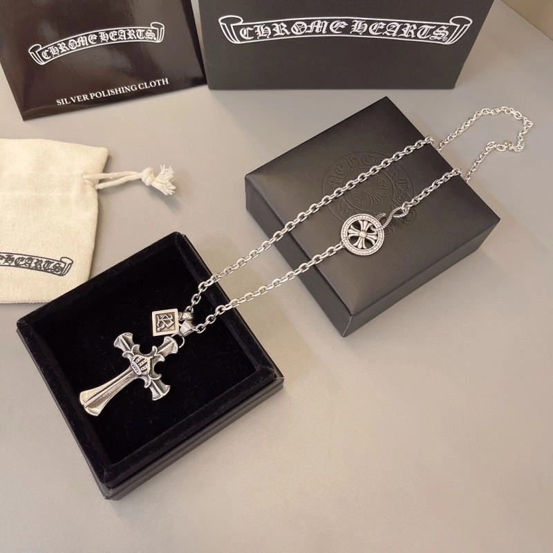 Sophisticated Chrome Hearts Necklaces 237641