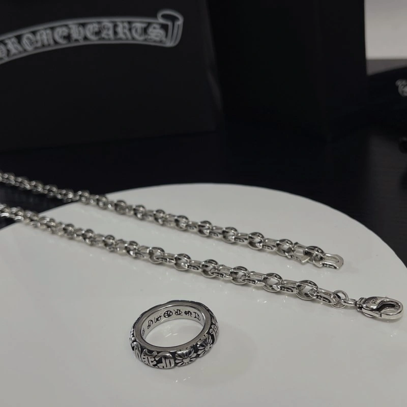 Cozy Chrome Hearts Necklaces 237646