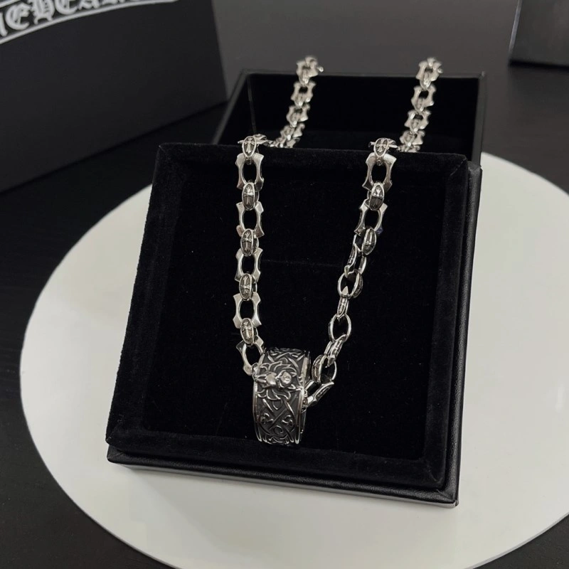 WrinkleFree Chrome Hearts Necklaces 237640