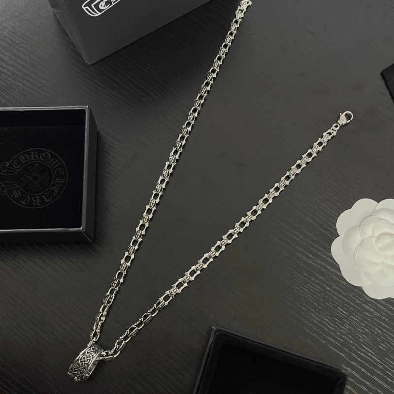 WrinkleFree Chrome Hearts Necklaces 237640