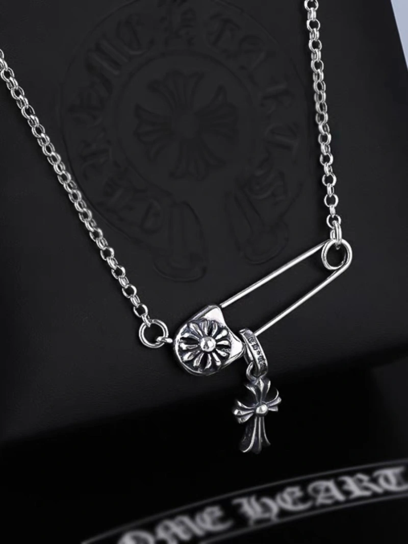 Breathable Chrome Hearts Necklaces 237650