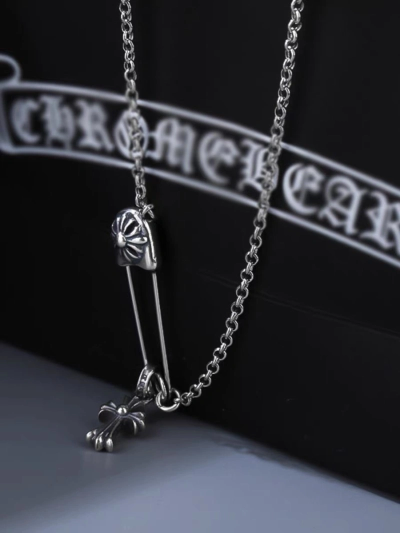 Breathable Chrome Hearts Necklaces 237650