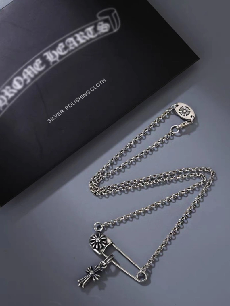 Breathable Chrome Hearts Necklaces 237650