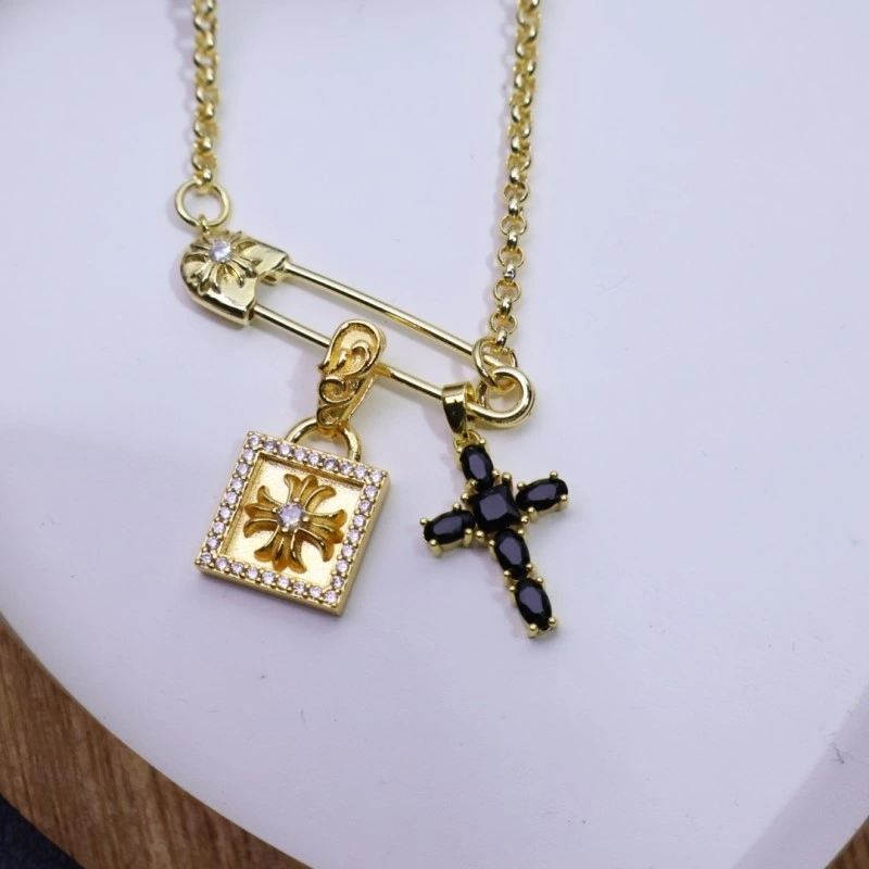 Seasonal Chrome Hearts Necklaces 237628
