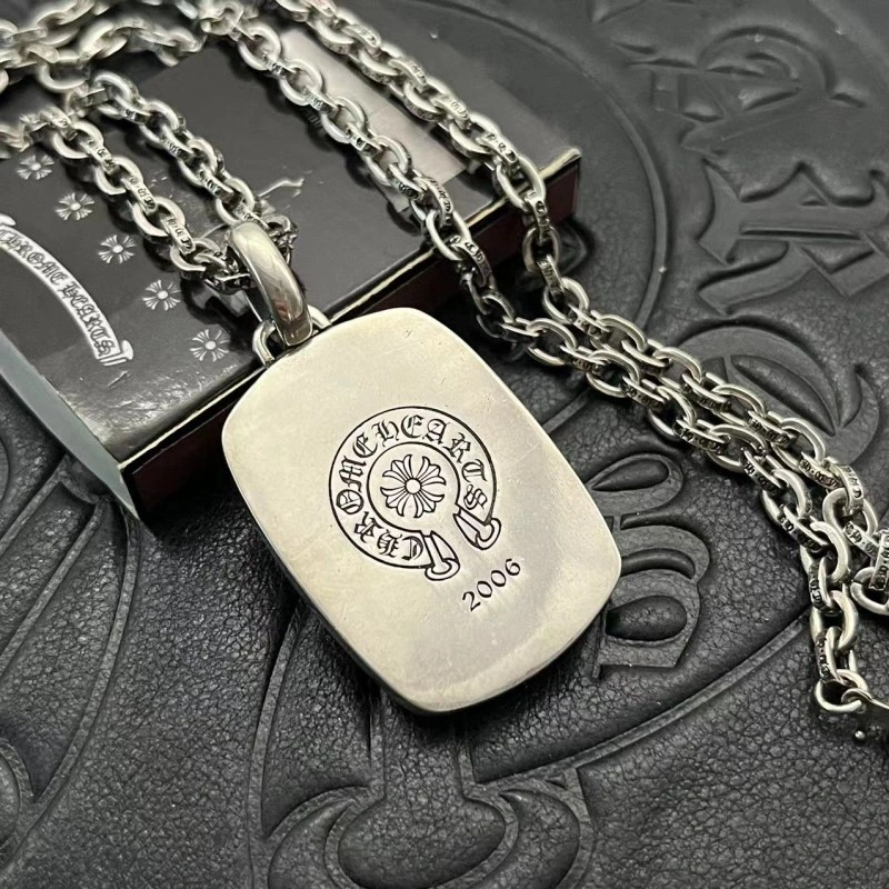 Sleek Chrome Hearts Necklaces 237617