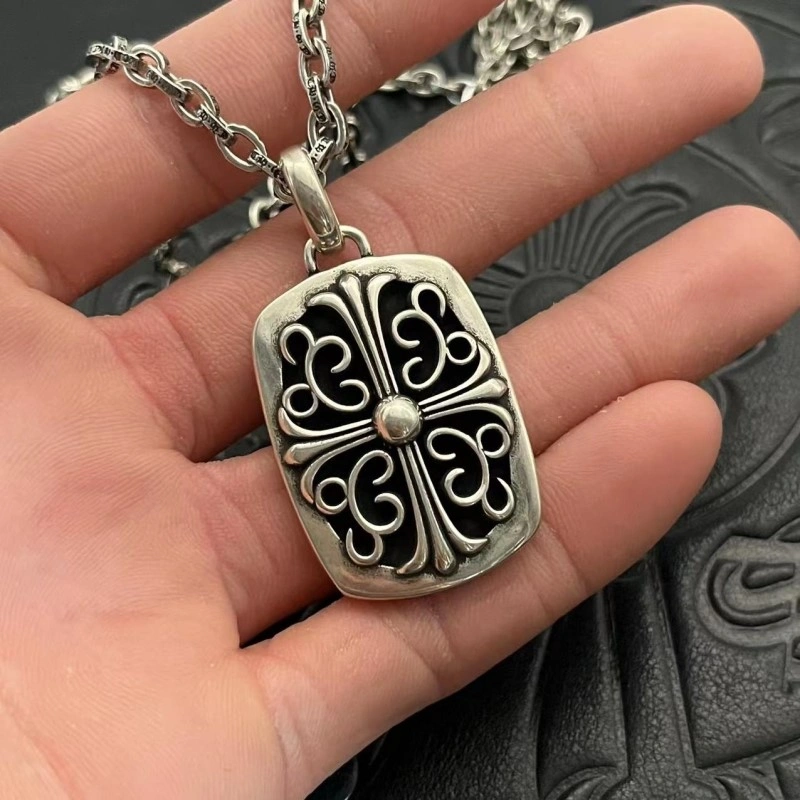 Sleek Chrome Hearts Necklaces 237617